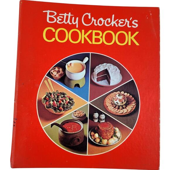 General Mills | Accents | Vintage Kitchen Core Betty Crocker 969 Spiral ...
